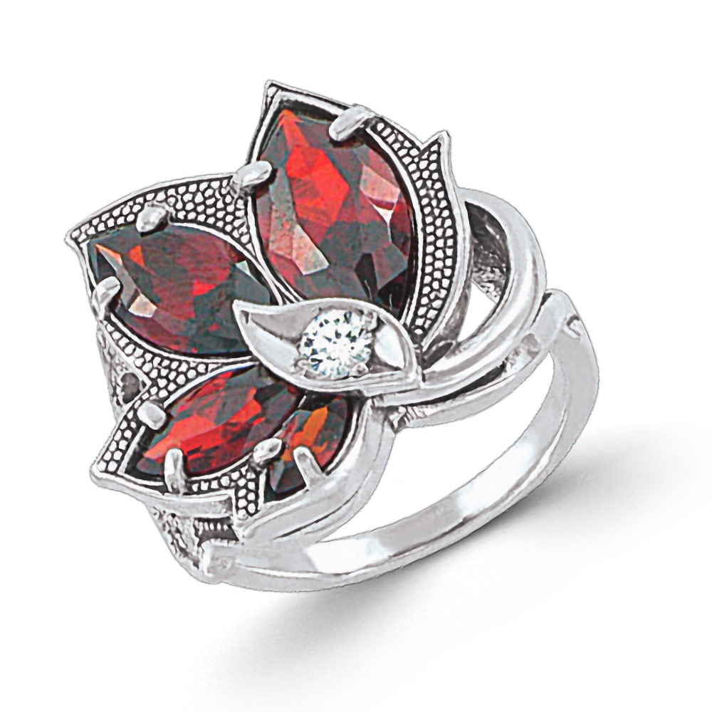 Wunderbarer Damenring aus 925er Silber mit 4 Granaten HTS und 1 Zirkonia