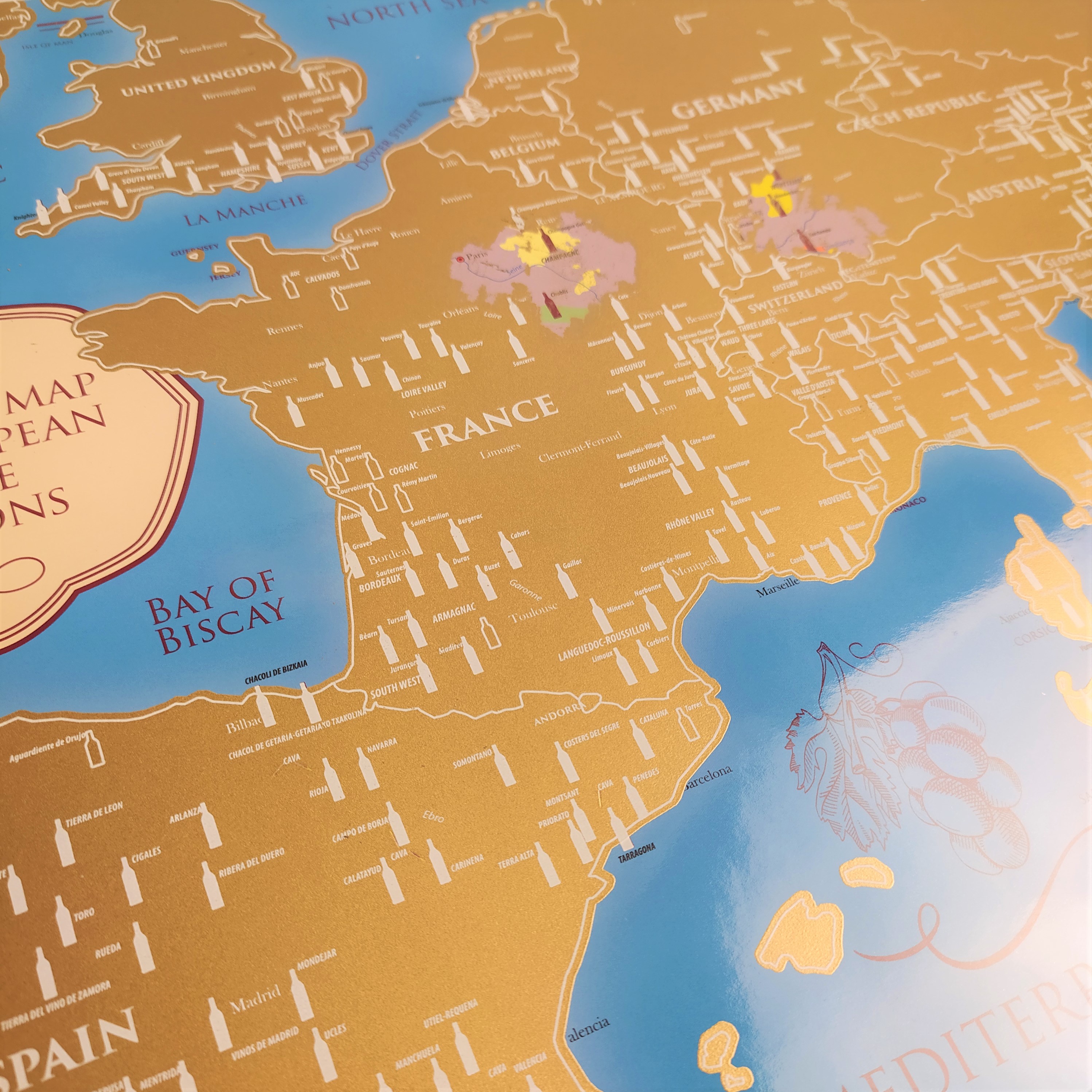 Rubbel-Karte "Weinregionen in Europa" in der Tube (42x30cm, Englisch)