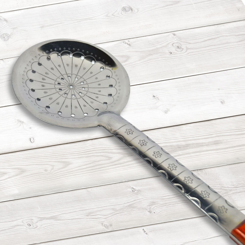 Schaumlöffel aus Edelstahl mit Holzgriff 65 cm