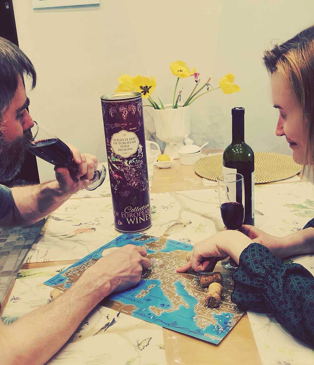 Rubbel-Karte "Weinregionen in Europa" in der Tube (42x30cm, Englisch)